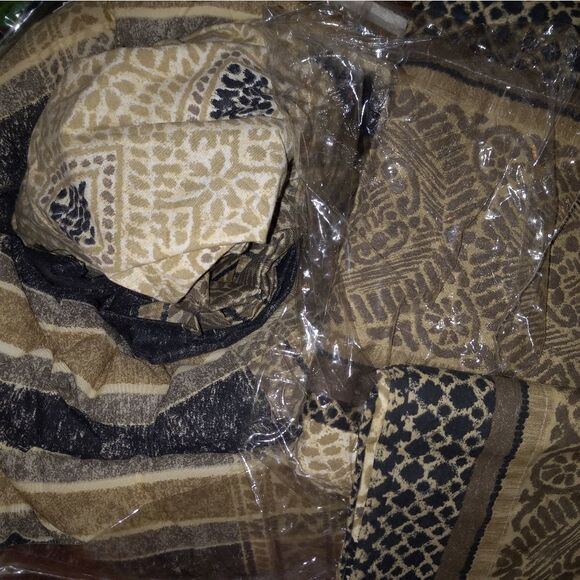 Bed sheet set (comforter not included) - Picture 8 of 10